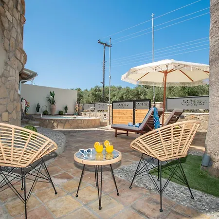 Villa Ilision Aqua Tower Argassi